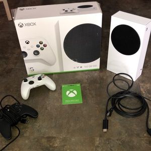 Xbox series S,box,one remote wire,one Bluetooth remote,all wires,$50giftcard